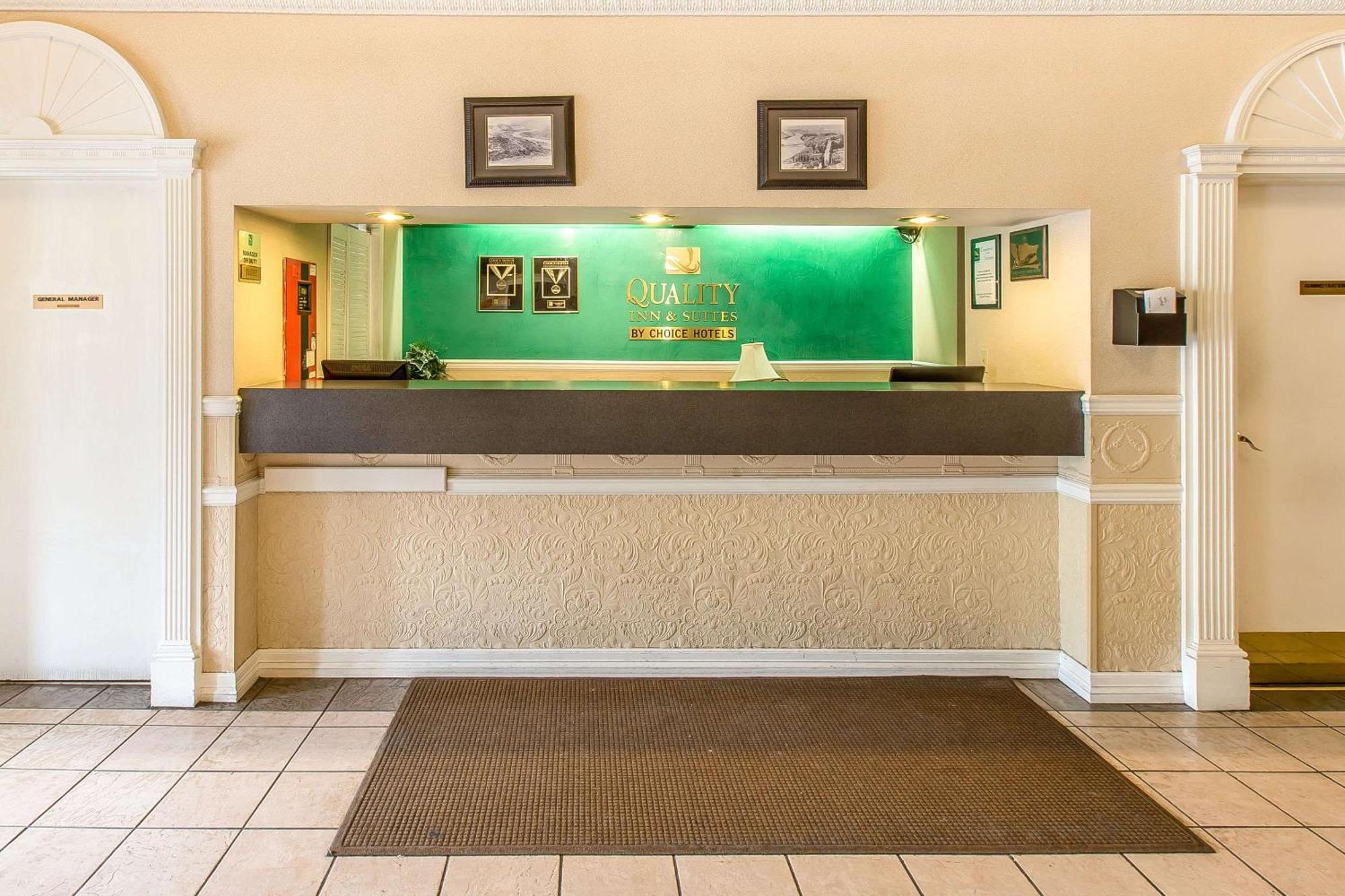 Quality Inn & Suites On The River Glenwood Springs Zewnętrze zdjęcie