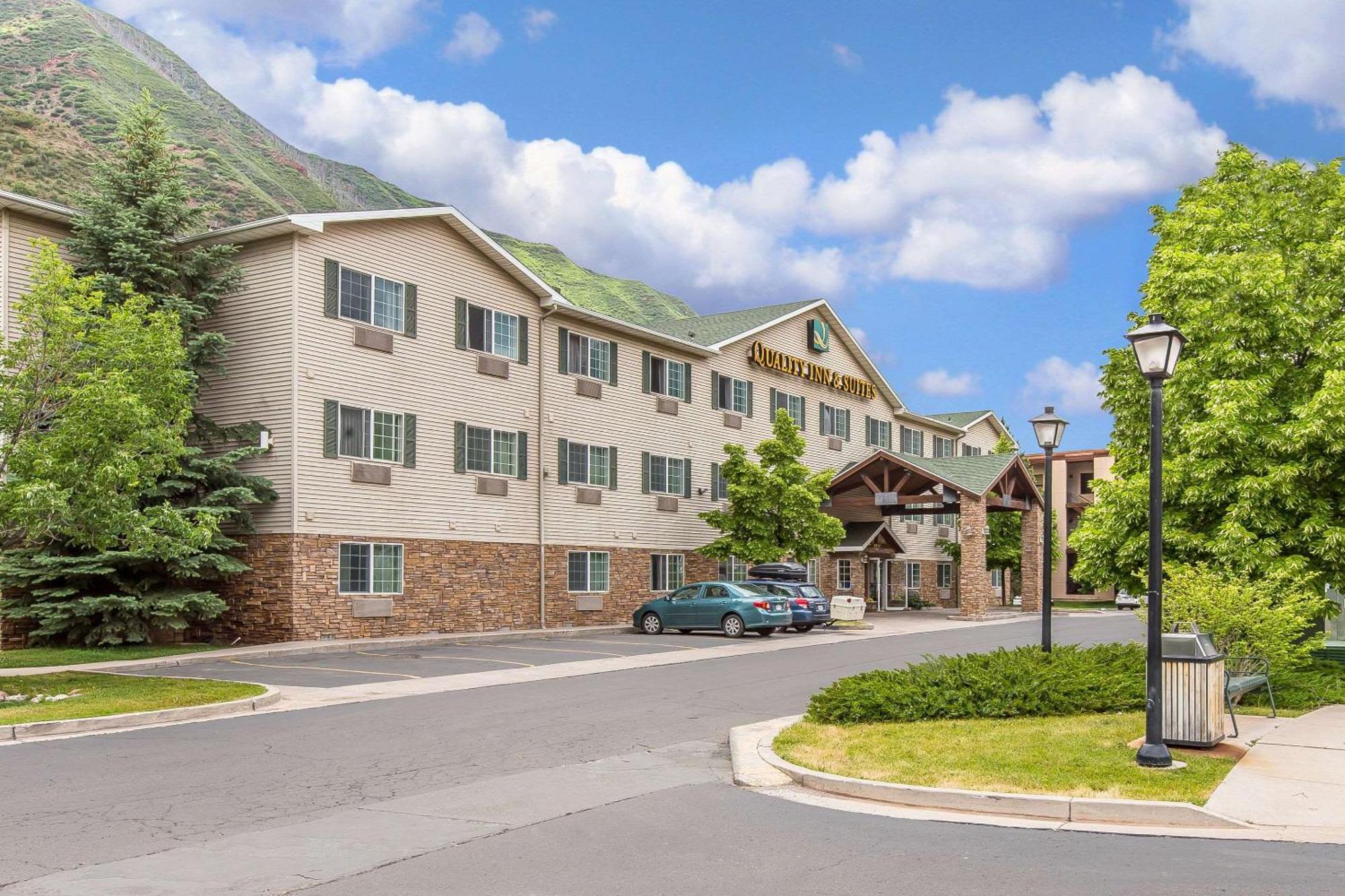 Quality Inn & Suites On The River Glenwood Springs Zewnętrze zdjęcie